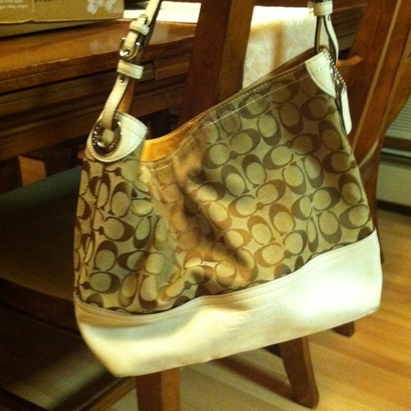 Coach shoulder bag