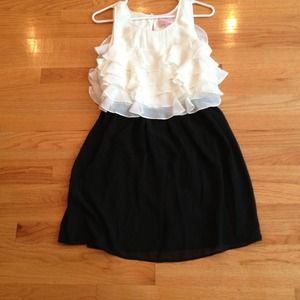 REDUCEDRuffle Black and White Dress