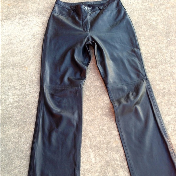 Authentic Bebe Black Soft Leather Pants Size 4/27