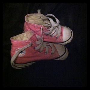 Toddlers converse