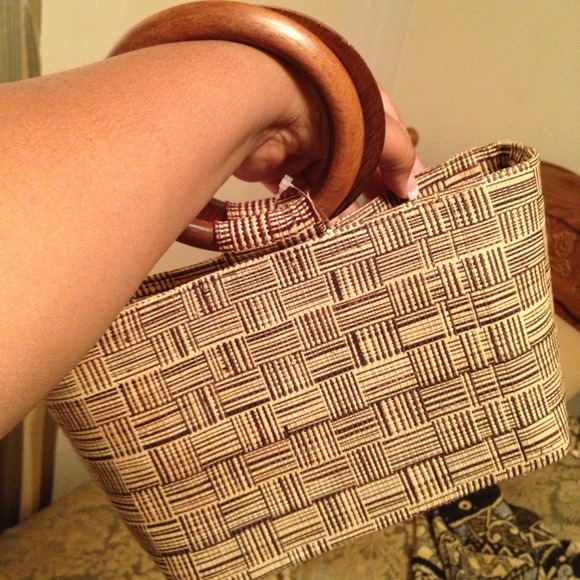 Interwoven Beige Paris Totes Handbag - Picture 2 of 4