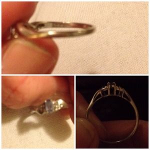 Jewelry - 10k Gold Ring & Stone Jewelry - 10k Gold Ring & Stone