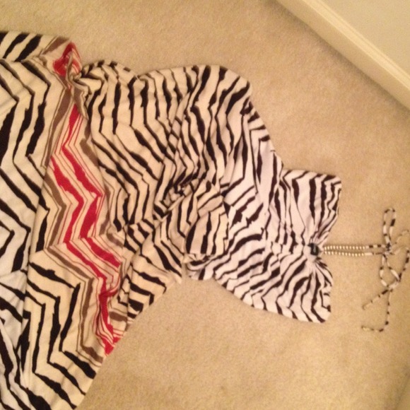 😍😍SOLD😍😍bebe maxi dress! - Picture 4 of 4