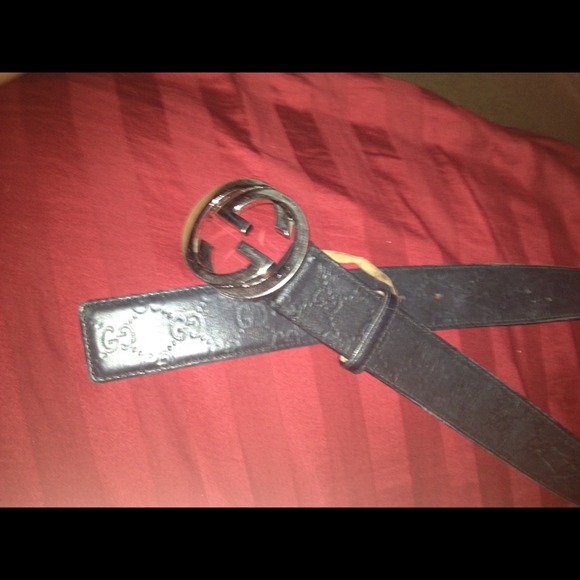 Authentic gucci belt like brand new