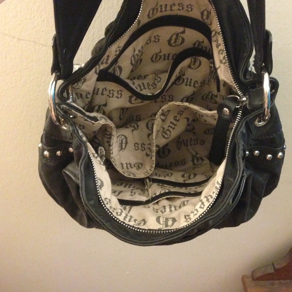 ❗❗REDUCED Guess - Leather black studded purse - Picture 4 of 4