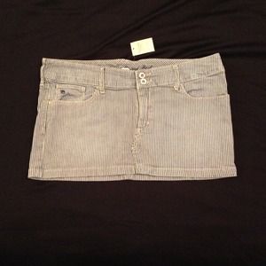 Abercrombie & Fitch mini skirt