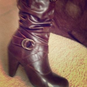Cute and Stylist Brown Boots!