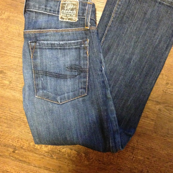 CHIP & Pepper skinny capris.  Reduced