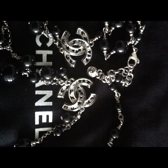 NOT AVAILABLE  CHANEL Filagree Necklace