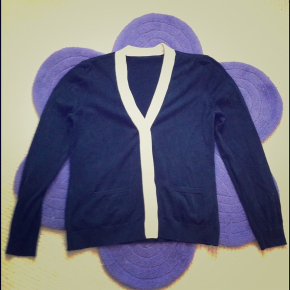 black/cream cardi