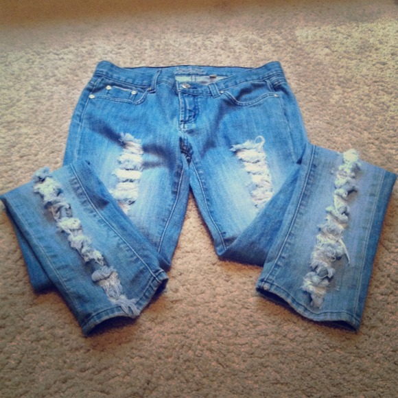 Shredded Bebe skinny jeans