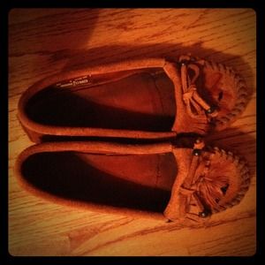 Minnetonka genuine leather moccasins