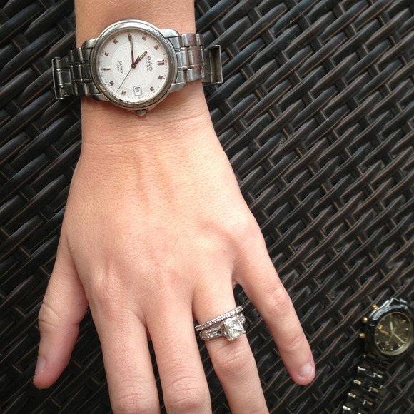 💕Reserved💕 Vintage British Watch Needs Battery