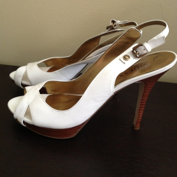 Shoes - Picture 2 of 3