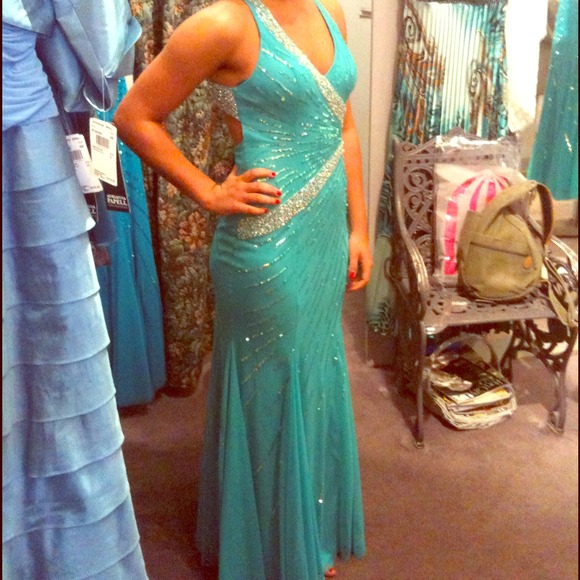 Sean Collection prom dress