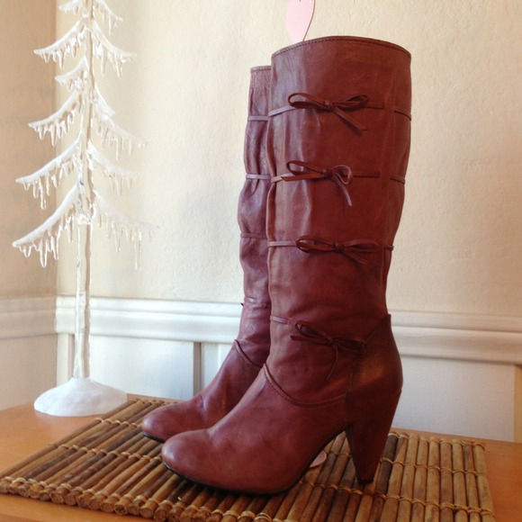 Purple/Dark Rose Boots w Bows from ITALY