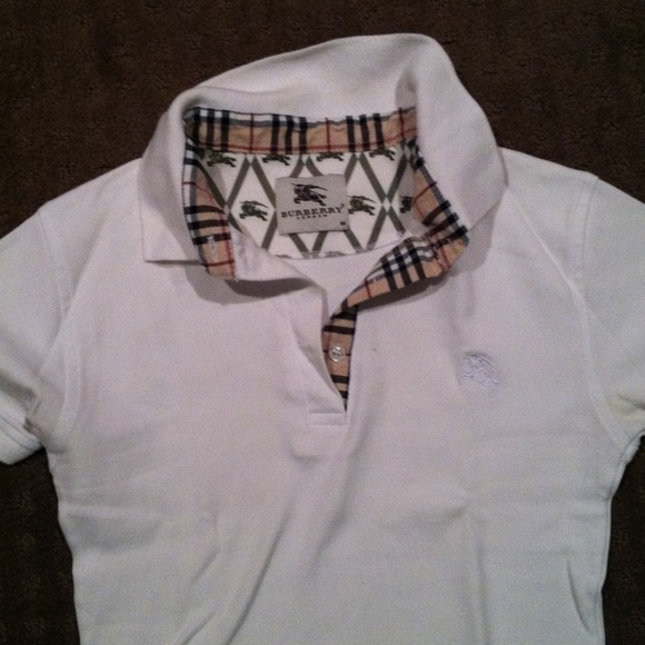 Bundle of tshirt and sandals