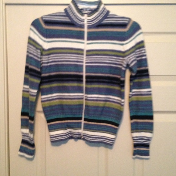 Style & co green sweater