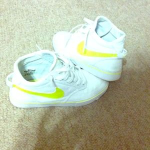 Nike 6.0 Mids size 7.5