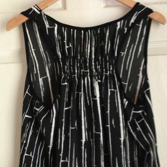 Dress/top - Picture 2 of 2