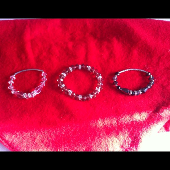 Stretches Bracelate