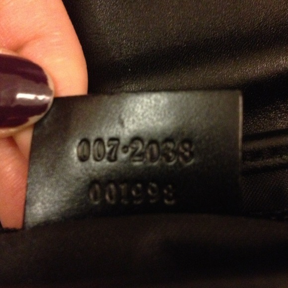 **SOLD!!!** Gucci Small Handbag - Picture 4 of 4