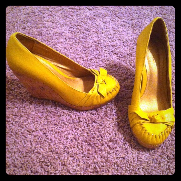 Seychelles Shoes - REDUCED! Mustard yellow leather cork wedges!
