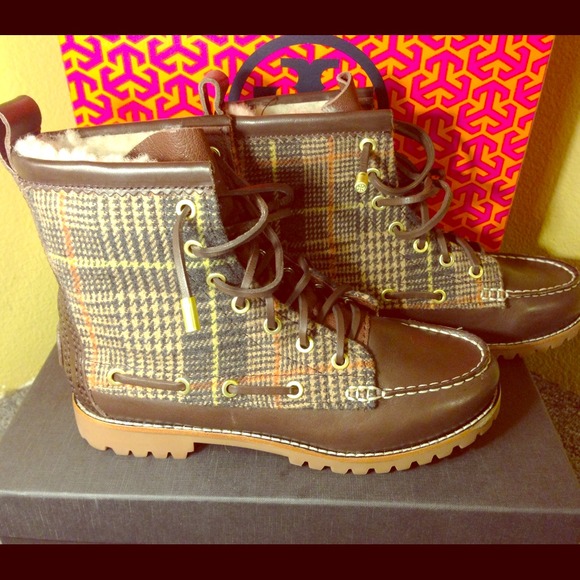 Amos shearling-lined boots with tweed and leather