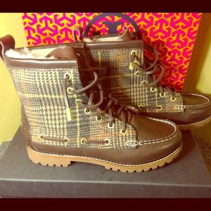 Amos shearling-lined boots with tweed and leather