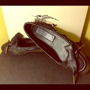 Traded Burberry Check Print Canvas & Leather flats