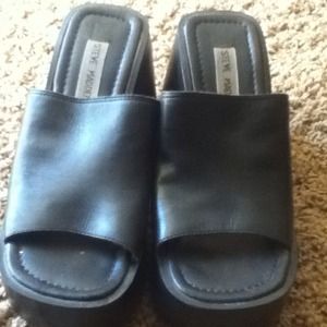 Steve Madden platforms with thick strap