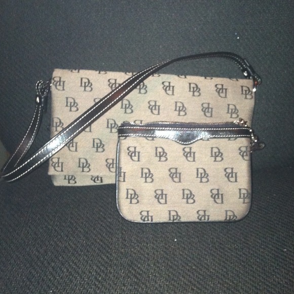 Dooney and Bourke handbag an wristlet