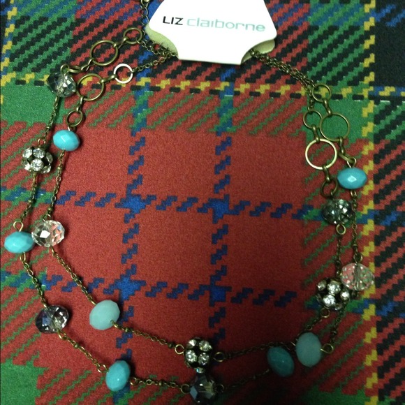 🎉PRICE REDUCED🎉 Liz Claiborne Necklace.