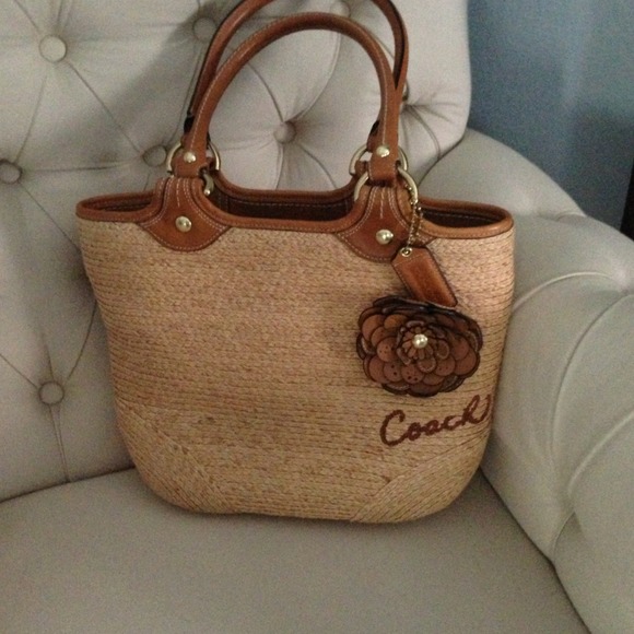 Authentic coach🌺SOLD🌺