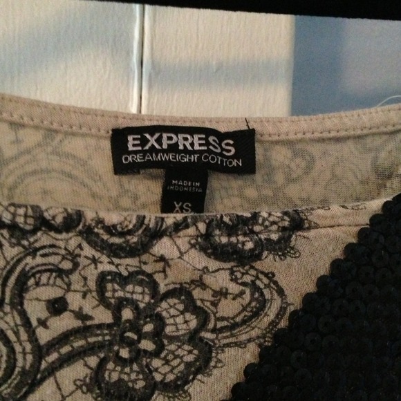 Top - Picture 2 of 4