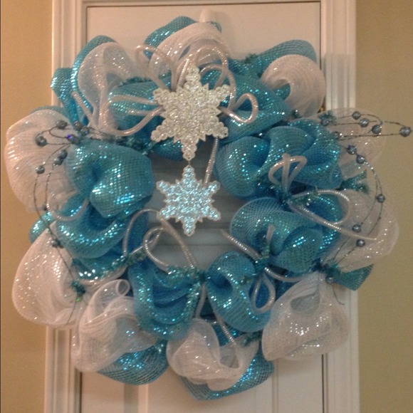 Holiday Wreath - Picture 1 of 1