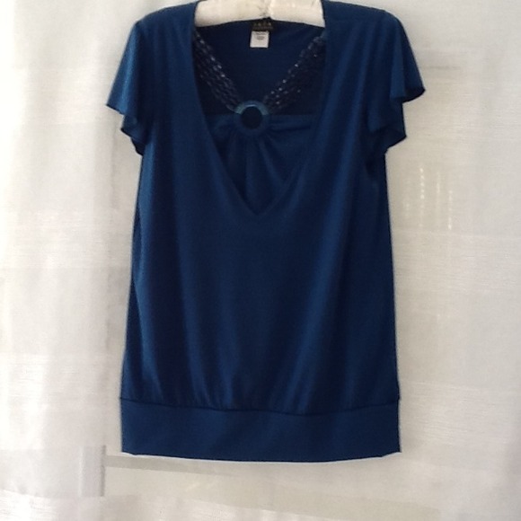 Lovely top with touch of bling at neckline