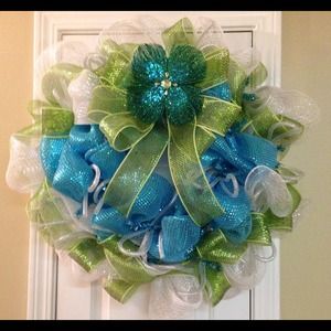 Decorative wreath for the home