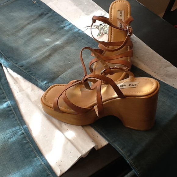 <****SOLD****> - Picture 2 of 3