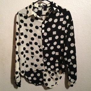 Tops - Geometrical Hi-Low Top NWOT Tops - Geometrical Hi-Low Top NWOT