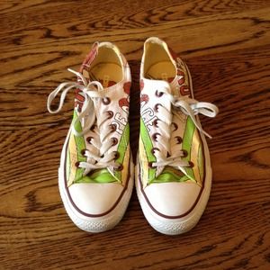 Printed converse sneakers wo's sz 8 men's sz 6