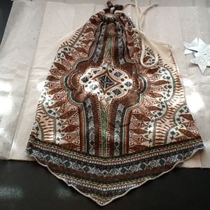 Cute ALMOST FAMOUS halter top. Size M. NWOT.