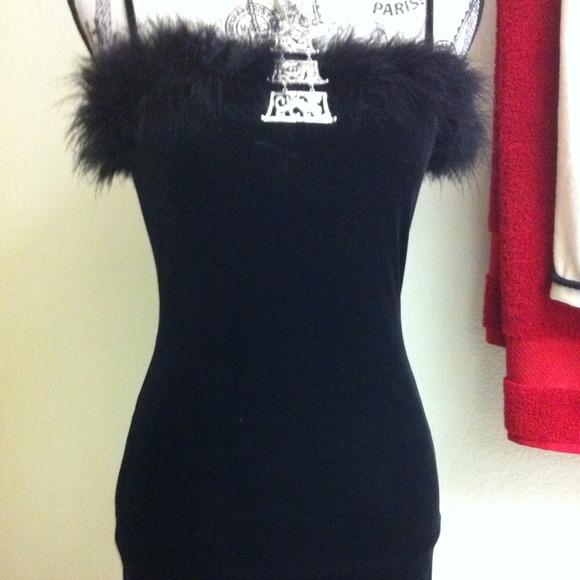 ❤️SOLD❤️ Fun and flirty black mini dress! - Picture 1 of 2