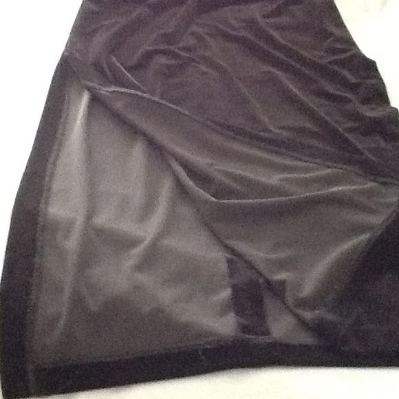 Skirt - Picture 2 of 2