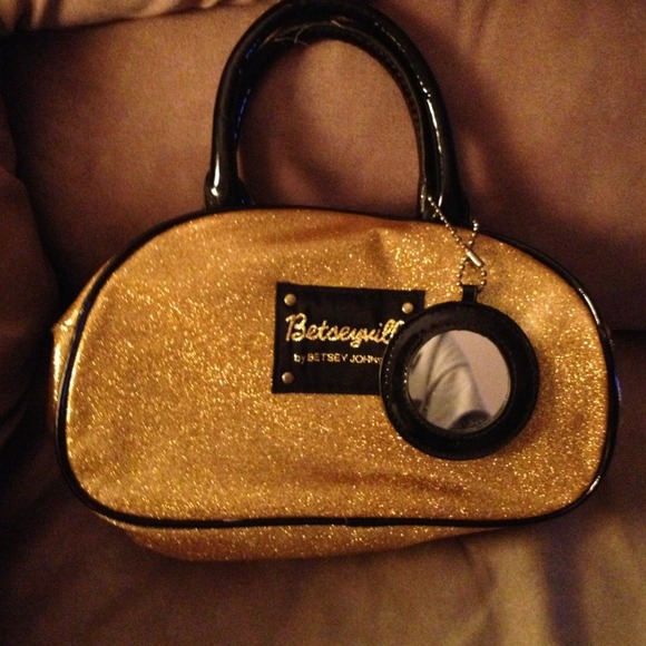 Gold Betsy Johnson bag with matching slim case - Picture 2 of 4