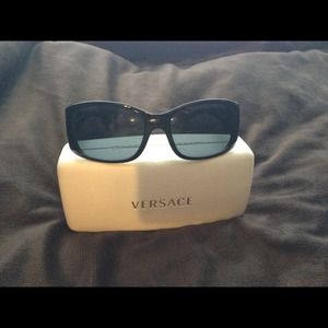 Sexy Versace Crystal Medusa Sunglasses
