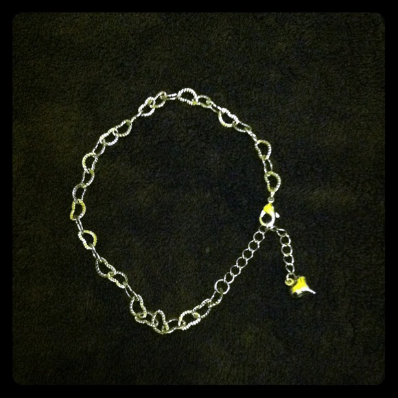 Cute Silver Heart Chained Ankle Bracelet - Picture 1 of 1