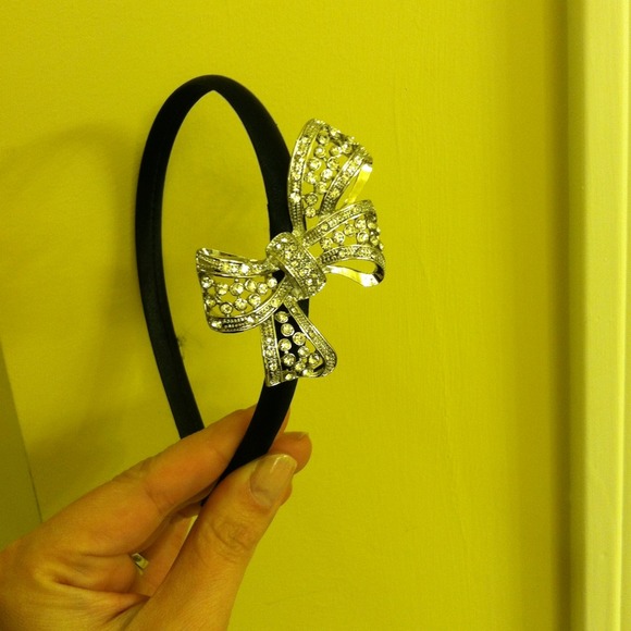 Sparkly Stone Bow Headband