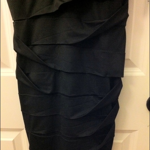 ❌SOLD❌Sexy Black Party Dress - Picture 2 of 4