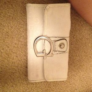 Guess wallet